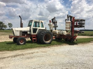 Case 1370 Agri King + Siewnik Yetter 5100 Corn Special.