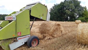 Claas Rollant 44