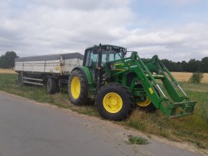 John Deere 6330