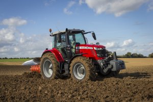 Massey Ferguson 6718 orka pługiem 5 skibowym