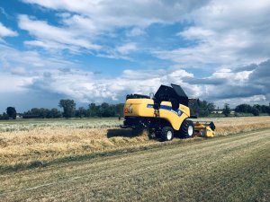 New Holland CX5.80