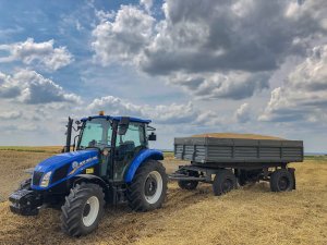 New Holland T4 + Autosan D47