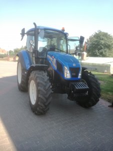 New Holland T5.75