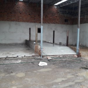 Nowe boxy dla byków. 