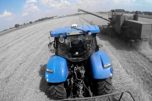 Bizon ZO56, New Holland t6050 