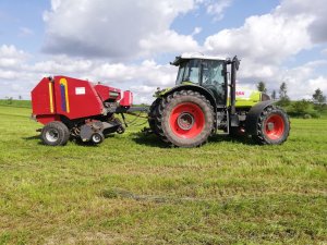 Feraboli Trotter 125 & Claas Ares 836 RZ