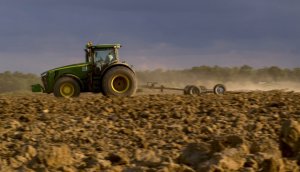 John Deere 8270R