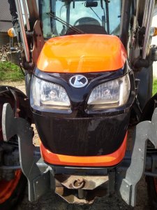 Kubota M9960