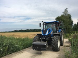 New holland t7