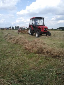 Zetor 7011 + Zgrabiarka