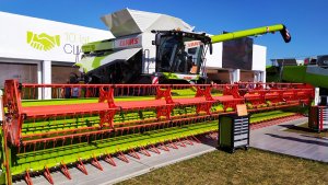 Claas Lexion 8900