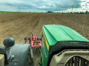 John Deere 6140r - trimble GFX-750 siew jeczmienia