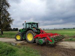 John Deere 6150m & Unia Vibro 4m