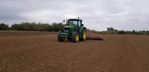 John Deere 6830 