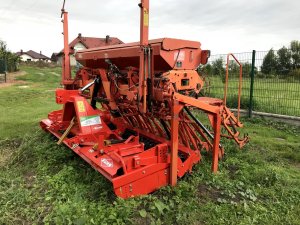 Kuhn HR 303 i Logiseme m3000