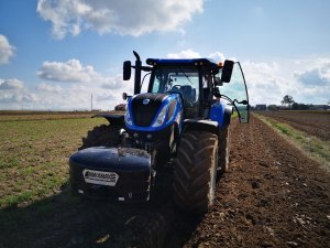 New Holland T7.215S + Unia IBIS XLS 3+1