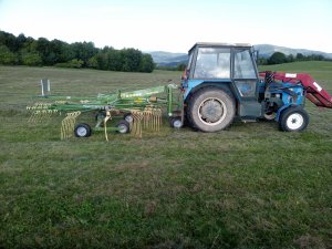 Zetor 5718 + Krone Swadro 46