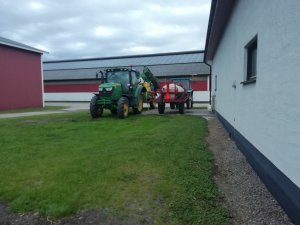 John deere 6105r & New Holland?