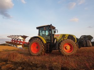 Arion 650 + kuhn multimaster 