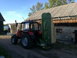 Belarus 952.2 i Krone activemov r280