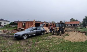 C-330M niezastąpiony pomocnik na budowie 