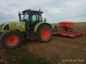 Claas Arion + vaderstad