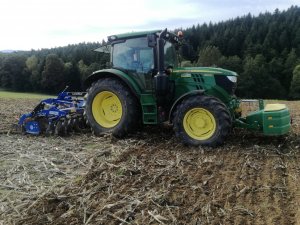 John Deere & landstal