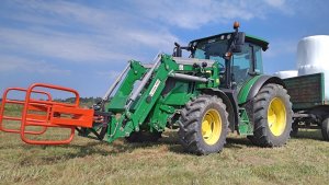 John Deere 6105MC