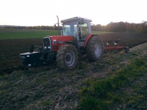 Massey Ferguson 3095 + Gregoire Besson 3+1