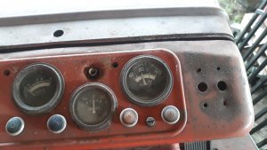 Temperatura oleju T-25