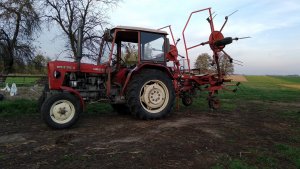 Ursus C-330M +KUHN