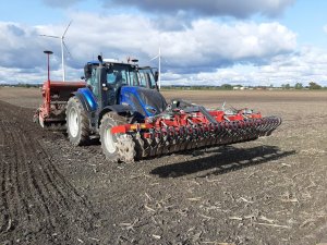 Valtra t254 & kverneland & kongkilde