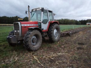 Massey Ferguson 698t + UG