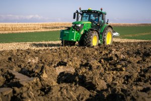 John Deere 6145R & Opall-agri Jupiter 140