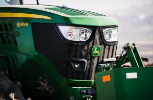 John Deere 6145R