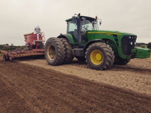 John Deere 8130 & Vaderstad Spirit 600