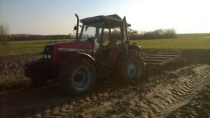 Massey Feguson 4255