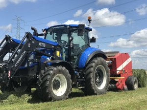 New holland T5 100