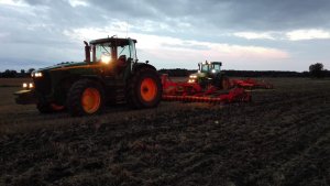 John Deere 8420 & 8200