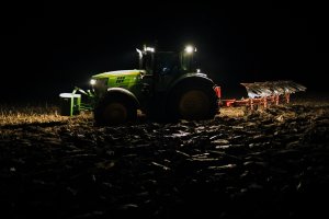 John Deere 6145R & Opall-Agri Jupiter 140