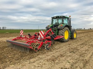 John Deere 6140r i Horsch Terrano 3FX