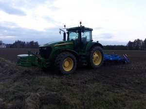 John Deere 7820