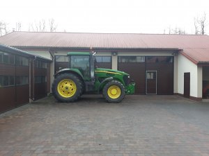 John Deere 7820