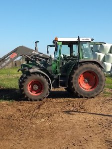 Fendt 309 z ładowaczem MX