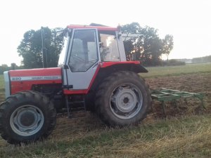 Massey Ferguson  690