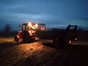 Mtz  80 & rozrzutnik 3.5t