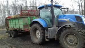 New Holland T7