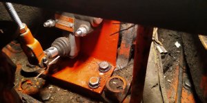 Rozdzielacz nr 2 - MTZ 80