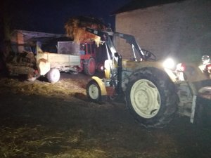 Ursus C-330M z ładowaczem