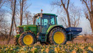 John Deere 6120 + Bogballe L2 Plus